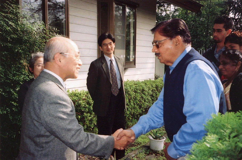 インドからのDr. Sanuel Kamaleson、”ウエスレアン・フェロッシプ・センター”で
